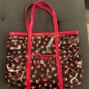 Vera Bradley Black/Red Poppy patterned purse